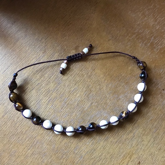 Handmade} Golden Tigers Eye & Howlite Bracelet - Picture 3 of 3